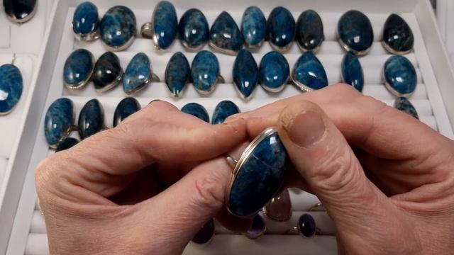 " ЦВЕТА МОРСКОЙ ВОЛНЫ " АПАТИТЫ " смотреть онлайн