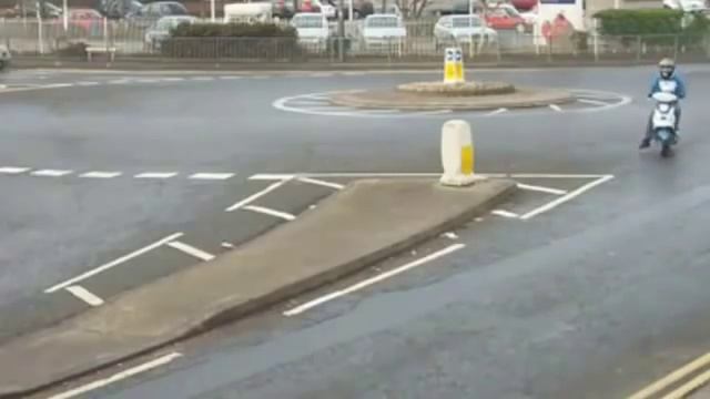 Скутер не заводится смотреть онлайн