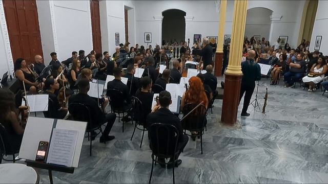 Bracegirdle "Triptych" for sax and orchestra- Henry Hernández saxophones; Lee Bracegirdle conductor смотреть онлайн