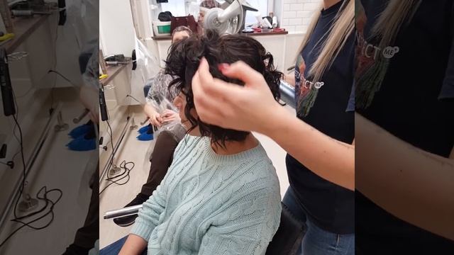 Укладка кудрявых волос в Москве у метро Кузьминки смотреть онлайн