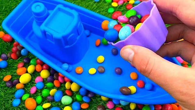 Mixing Candy in Color Boat with Magic Skittles & Rainbow M&M's Cutting | Oddly Satisfying Video ASM смотреть онлайн