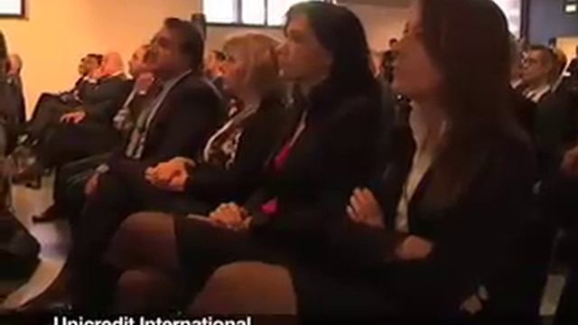 Unicredit International - Palazzo della Ragione - Verona смотреть онлайн