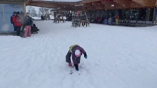 Travel Vlog #5. Our Arosa Trip | Switzerland Adventures | Beautiful Places in Switzerland смотреть онлайн