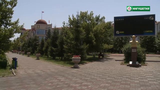 Сквер имени Крупнова (Аза Торшхоева) смотреть онлайн