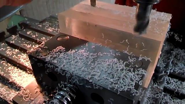 Фрезерование оргстекла концевой фрезой смотреть онлайн