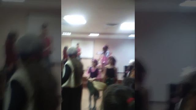 Танец бабы Яги смотреть онлайн
