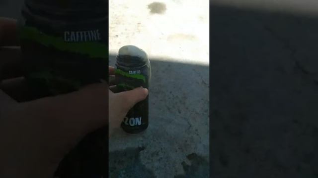 НИКОГДА НЕ ЛОЖИТЕ ЭНЕРГЕТИЧЕСКИЕ БАНКИ В МОРОЗИЛЬНИК!?!!! смотреть онлайн