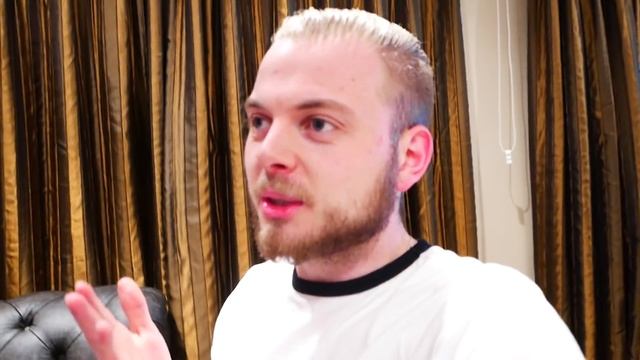 SquiddyVlogs - Xbox One X Unboxing + Giveaways!! [51] смотреть онлайн