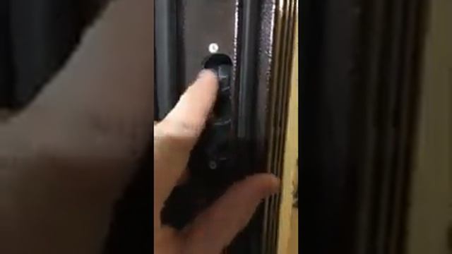 Замена личинки замка Гардиан в Тюмени. Сервис дверей Турбомастер смотреть онлайн