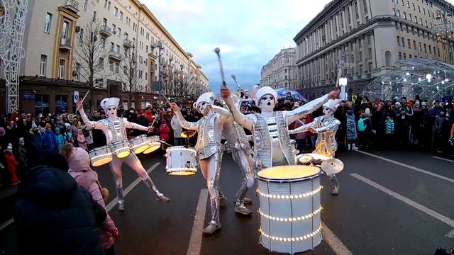 Новый 2020 год. Барабанщики на Тверской, Москва смотреть онлайн