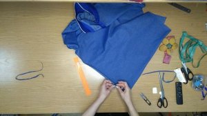 видео-урок  как ушить  мужскую футболку