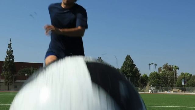 World Cup Magic Tricks - How Zach King would Win the FIFA World Cup смотреть онлайн