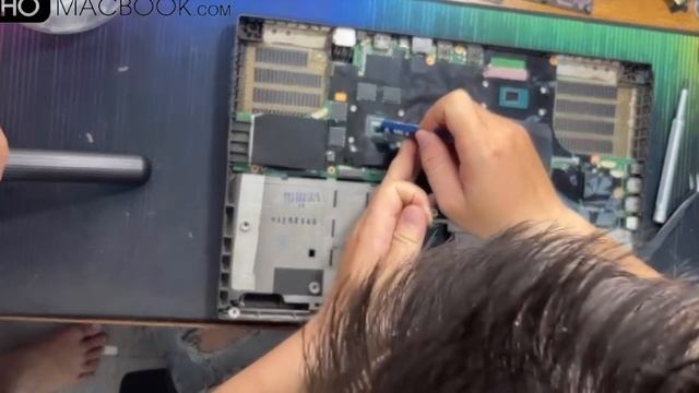 Cách tháo lắp vệ sinh Laptop ThinkPad P50 l khomacbook смотреть онлайн