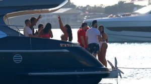 PERFECT TAN! NO CAPTION NEEDED BEST OF MIAMI SANDBARS | BOAT ZONE