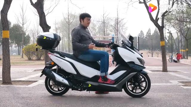 2021时点这辆大踏板摩托还值得买么？宗申赛科龙RT3骑行报告 смотреть онлайн