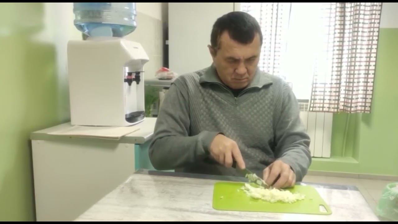 Мы вместе учим стишок и готовим вкусный обед. смотреть онлайн