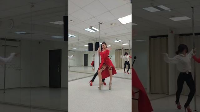 Exotic pole tango duo "Random connections " Танго дуэт "Случайная связь" смотреть онлайн