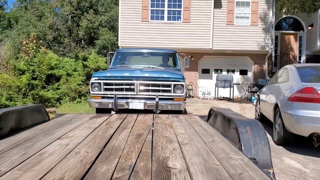 1971 Ford F100 Sport Custom - FIRST START after 11 YEARS смотреть онлайн