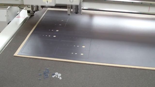 COMAGRAV DIGI резка плотного полиэтилена 1.75 мм смотреть онлайн