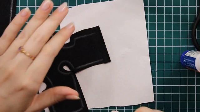 КАК СШИТЬ КУРТКУ ДЛЯ КУКЛЫ ♡ Как сшить одежду для кукол ♡ FOR DOLLS смотреть онлайн