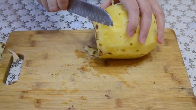 Как быстро почистить ананас. смотреть онлайн