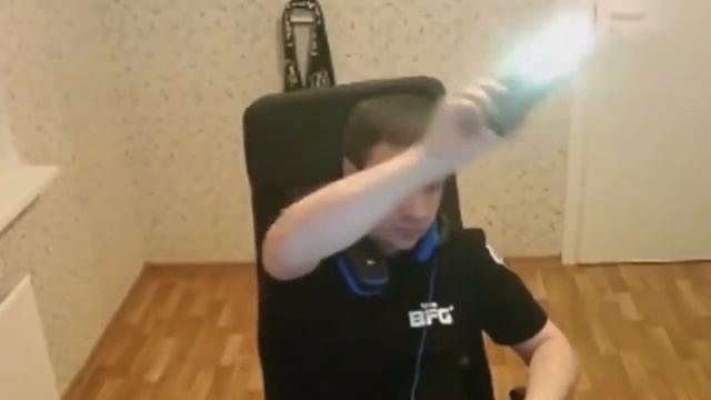 AkTep - Танцует под Miyagi & Эндшпиль