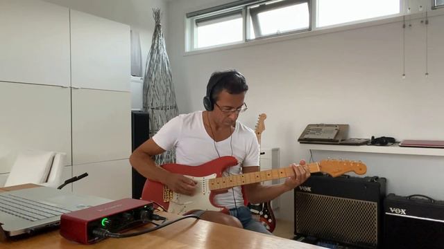 The Shadows, The Rumble - cover played by Annies смотреть онлайн