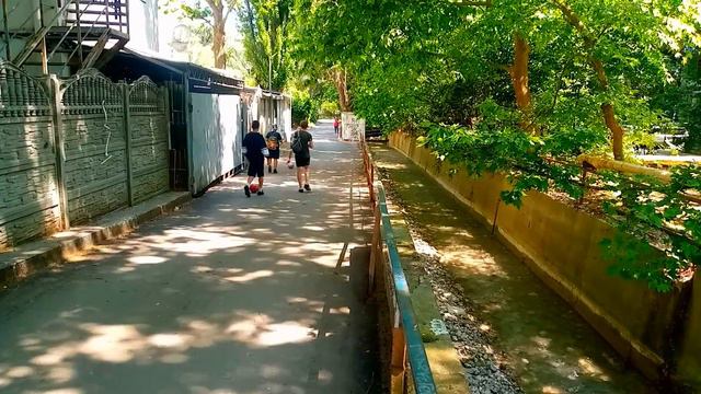 первый день лета 2023 Ялта задний двор и горная река смотреть онлайн