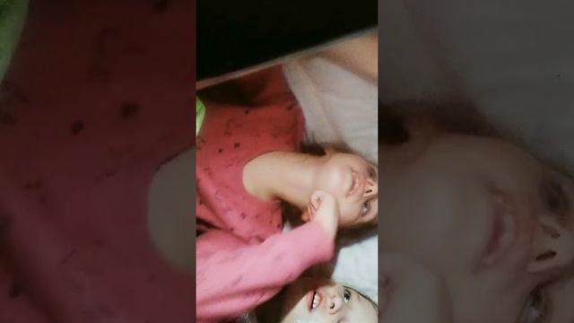 An stat 24 de ore în cort *A picat cortul pe noi* смотреть онлайн