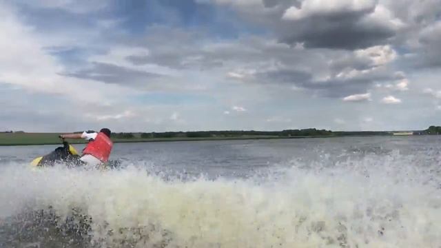 Bombardier GTi валит, способен на многое.Не удачный финишь)))).    ВРР 0001