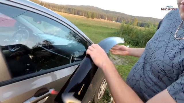 как ПРАВИЛЬНО приклеить ВЕТРОВИКИ дефлекторы ? всё просто! смотреть онлайн