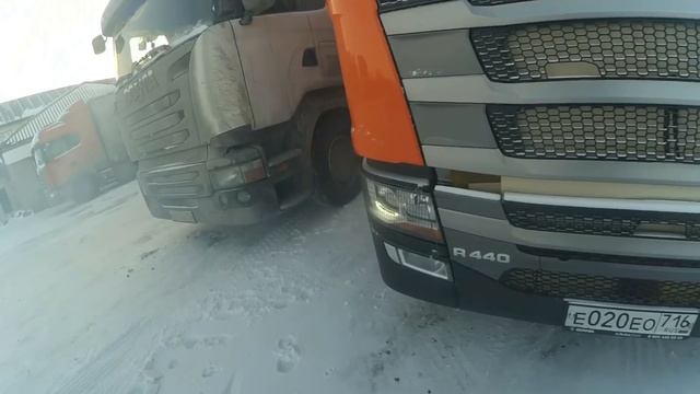 Запуск Скания после НГ! Передаю машину и.... смотреть онлайн