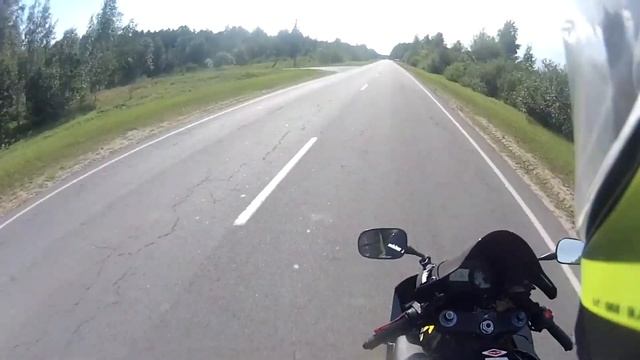 Максималка на 1-ой передаче Honda CBR954RR Fireblade смотреть онлайн