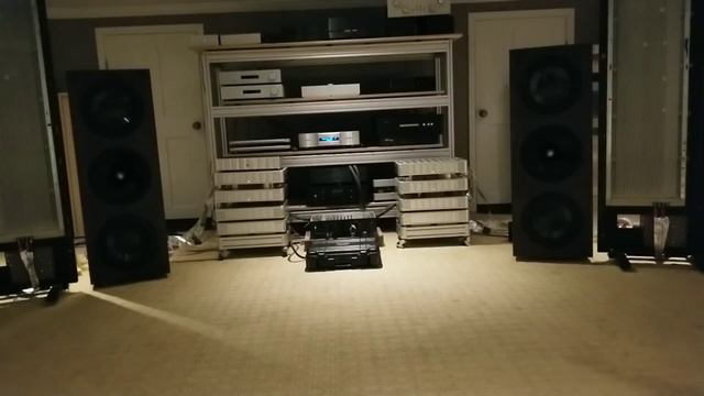 Jeff Rowland Class AB model 12 monos VS 535 Class D stereo amp vs Kinki Studio EX M1 integrated смотреть онлайн