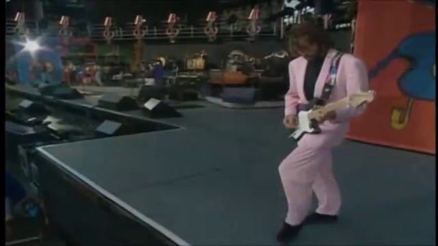 Tearin' Us Apart - Eric Clapton - KnebWorth 1990 - Part 16 смотреть онлайн