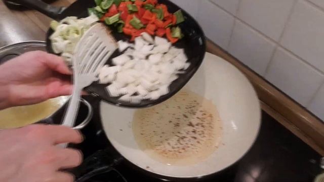 Gabajou mit Reis in Eier Габаджоу с рисом в яйцах смотреть онлайн