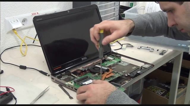 Перепайча чипа ноутбука Dell смотреть онлайн