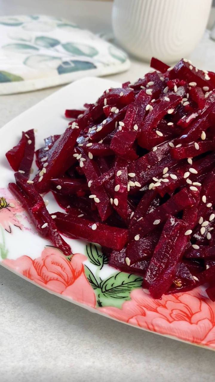 Свекла по-корейски с лёгкой остринкой. Обалдеть как вкусно! Простой рецеп #Shorts