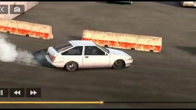 Дрифт на Toyota Trueno Ae86