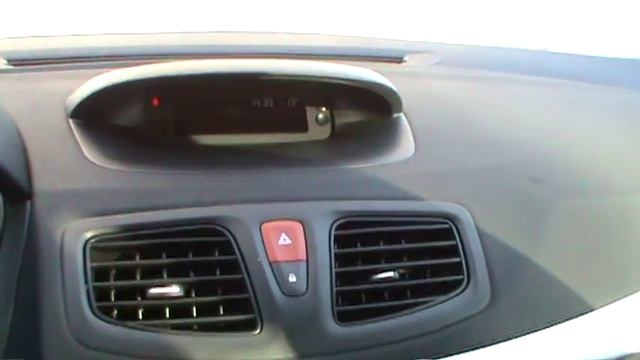 Renault Fluence смотреть онлайн