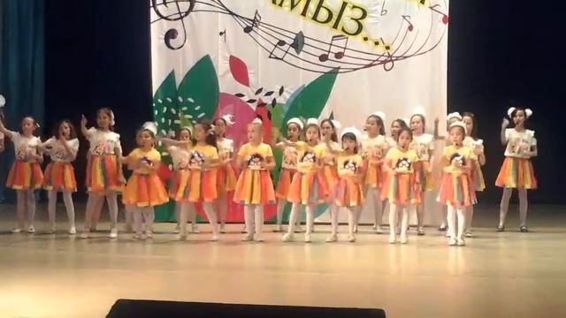 Выступление "Капелька" во Дворце Школьников, "Просто, просто мы маленькие звезды", 29.05.2019 г. смотреть онлайн