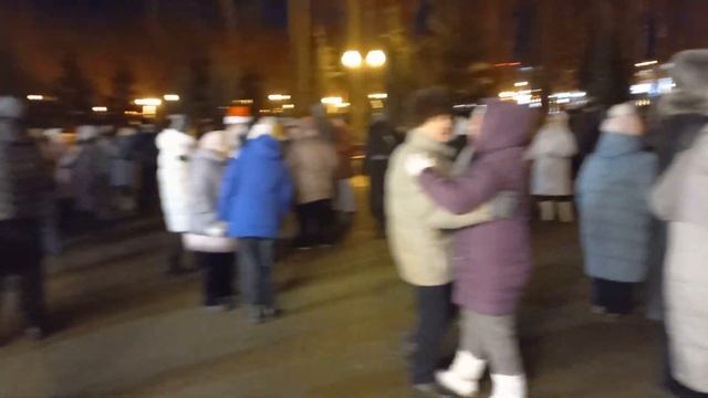 Харьков,2 января,танцы в парке,"Я молчу о тебе" смотреть онлайн