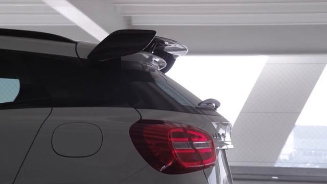 Mercedes-Benz Concept GLA 45 AMG Driving Review | AutoMotoTV смотреть онлайн