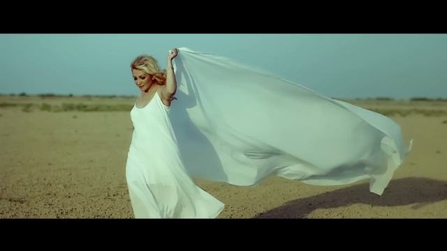 Hicran Selcan - Günahkardır Qəlbimiz | Azeri Music [OFFICIAL] смотреть онлайн