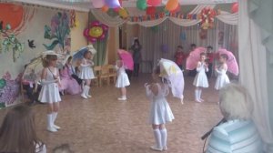 10. Детский сад 1808 Выпускной 17 05 13. Танец с зонтиками.
