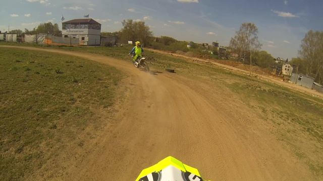 Козлим, летим, лежим смотреть онлайн