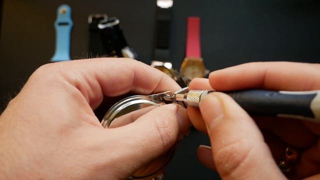 Как самому заменить ремешок или браслет на часах - все типы крепления . . . смотреть онлайн