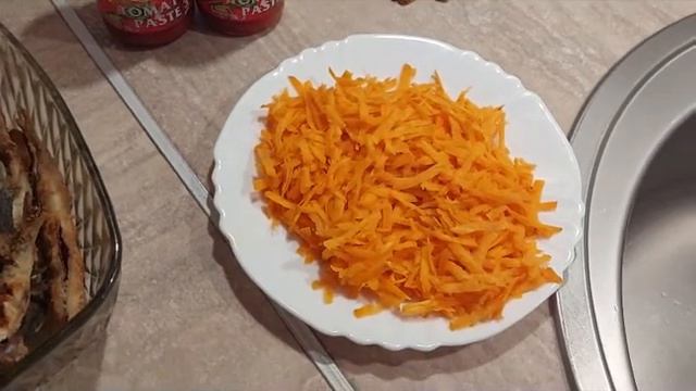 20.Будни на кухне. Салака в томатном маринаде.