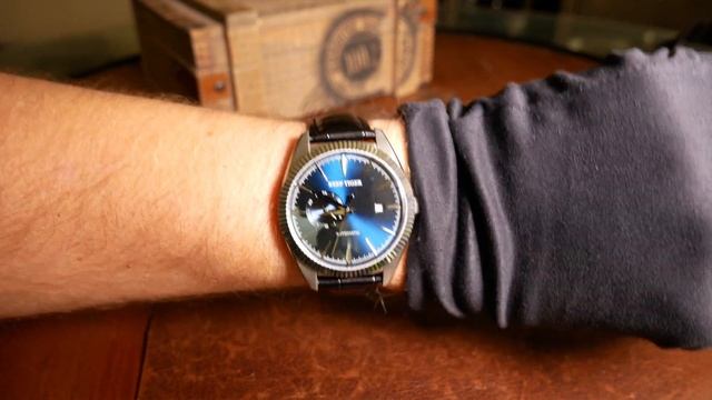 A Glaring problem. The Two Worst Watches I've filmed. Reef Tiger RGA1616 & Spinnaker Hull Riviera смотреть онлайн