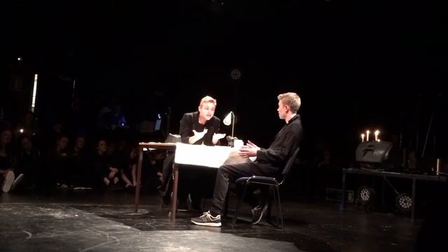 Efterskolen for Scenekunst, Jannik og Adam i Monty Pythons sketch 'Argument Clinic' :) смотреть онлайн